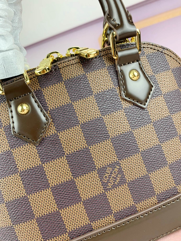 ルイヴィトンバッグ細部ディテール